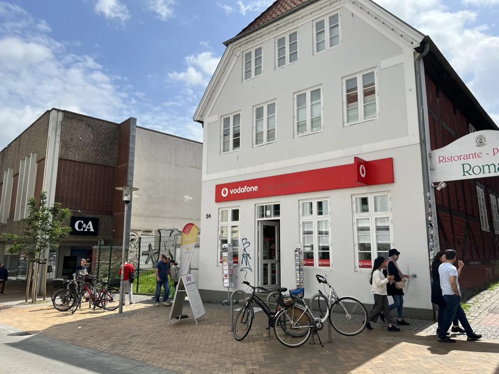 Vodafone Shop Angelburger Str. 24, 24937 Flensburg. Dein Vodafone Partner für Mobilfunk, Internet und TV.  Sicher Dir unsere Top Angebote